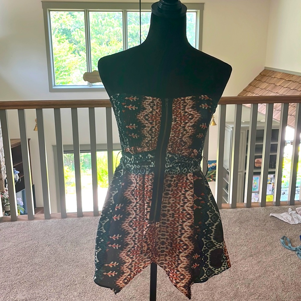 Strapless top